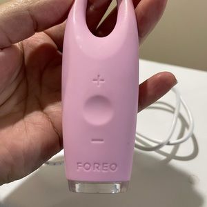 Foreo IRIS Illuminating Eye Massager